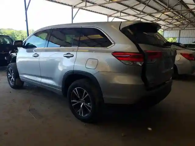 5TDZZRFH5HS217874 2017 TOYOTA HIGHLANDER LE-2
