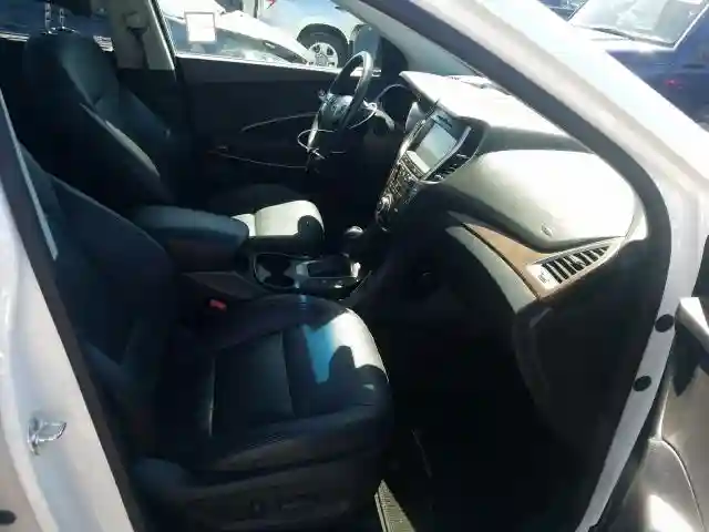 KM8SR4HF9HU254465 2017 HYUNDAI SANTA FE SE ULTIMATE-4