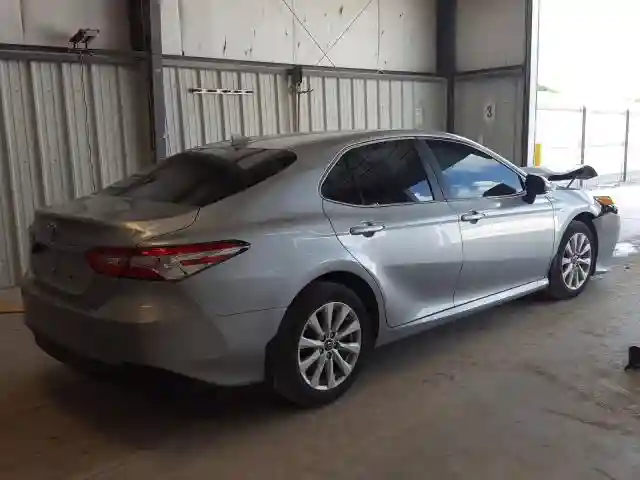 4T1L11AK8LU876193 2020 TOYOTA CAMRY LE-3