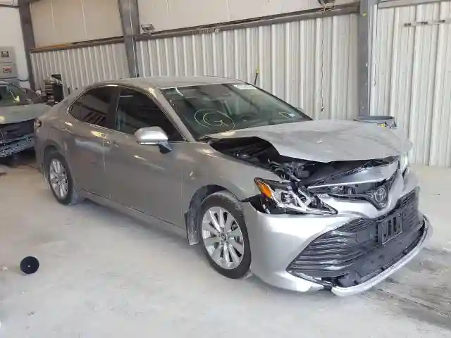 4T1L11AK8LU876193 2020 TOYOTA CAMRY LE-0