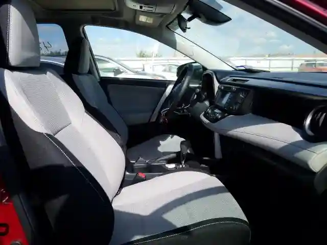 JTMWFREV0JD131988 2018 TOYOTA RAV4 ADVENTURE-4