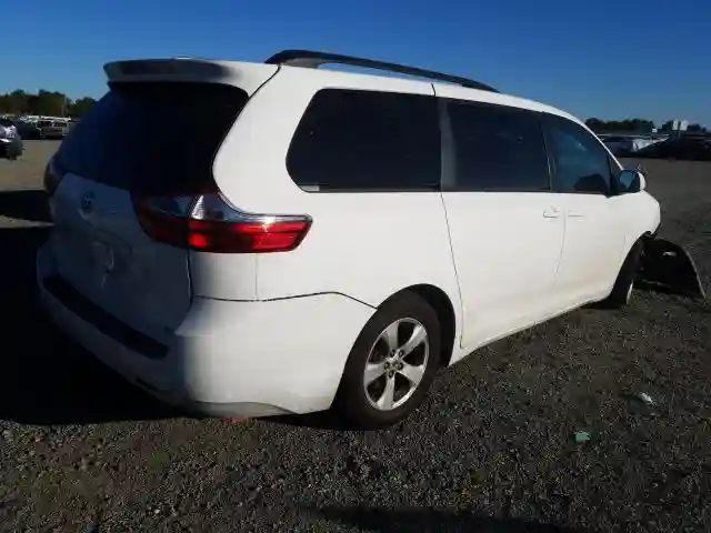 5TDKZ3DC9HS879219 2017 TOYOTA SIENNA LE-3