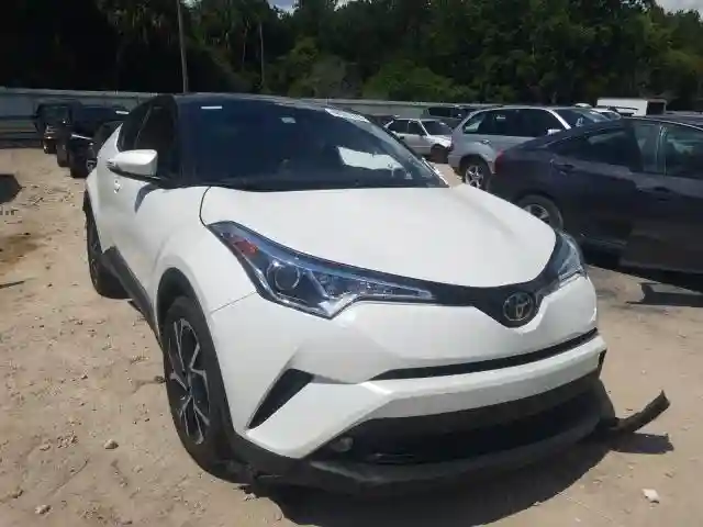 NMTKHMBX3KR074062 2019 TOYOTA C-HR XLE-0