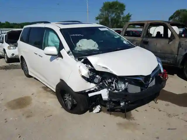 5TDYZ3DC0KS009456 2019 TOYOTA SIENNA XLE-0