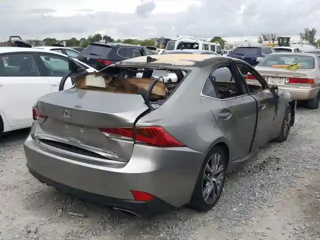 JTHBA1D2XJ5074200 2018 LEXUS IS 300-3