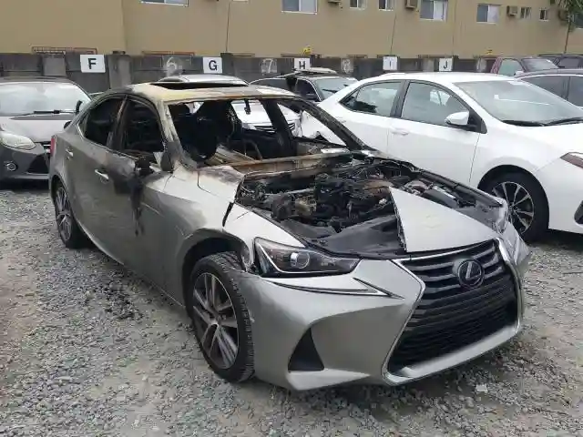 JTHBA1D2XJ5074200 2018 LEXUS IS 300-0