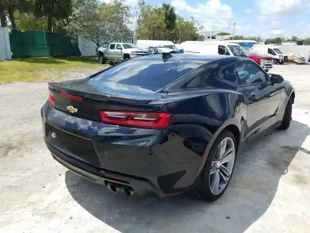 1G1FD1RSXJ0155738 2018 CHEVROLET CAMARO LT-3