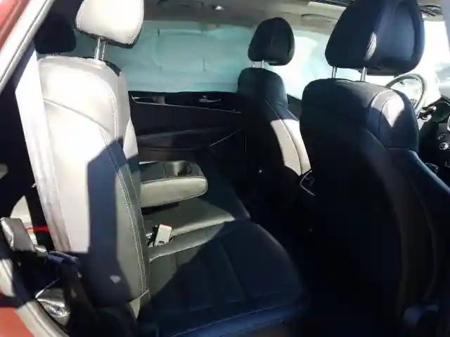 5XYPKDA53GG130370 2016 KIA SORENTO SX-5