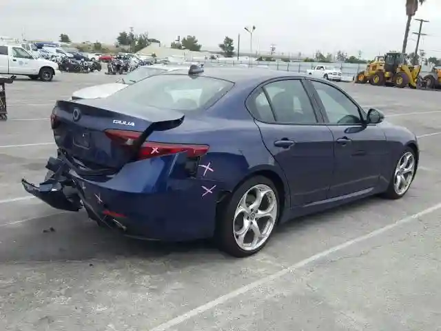 ZARFAMBNXK7603366 2019 ALFA ROMEO GIULIA TI-3