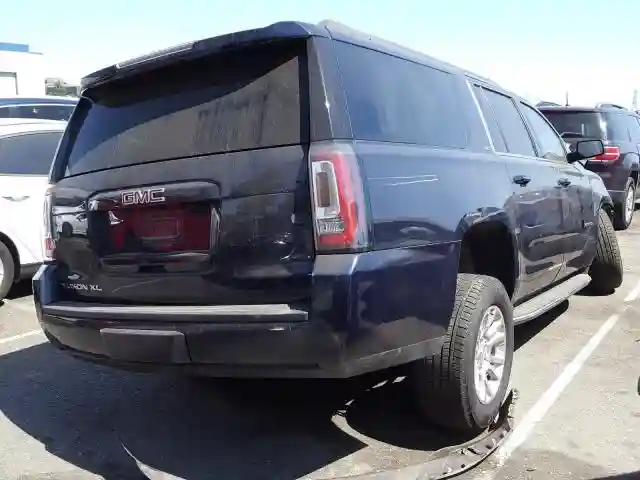 1GKS2GKC3LR152202 2020 GMC YUKON XL K1500 SLT-3