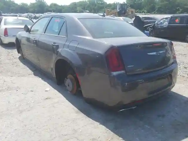 2C3CCAGG8KH648668 2019 CHRYSLER 300 S-2