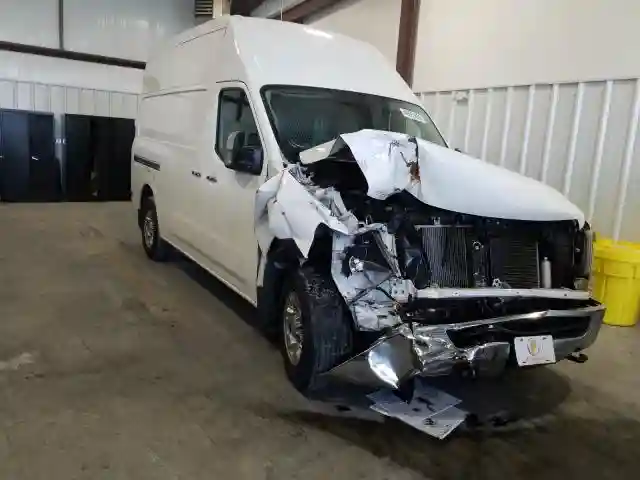 1N6AF0LY2JN815001 2018 NISSAN NV 2500 S-0