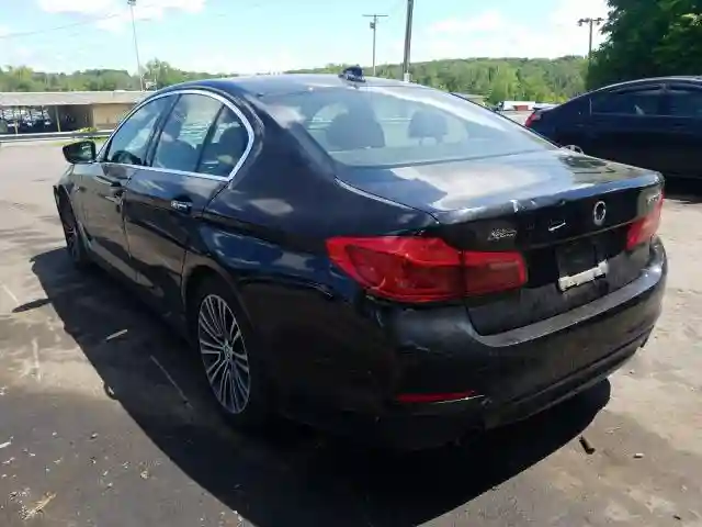 WBAJA7C52JG907663 2018 BMW 530 XI-2