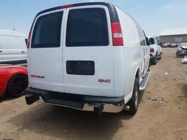 1GTW7AFGXL1207574 2020 GMC SAVANA G2500-3