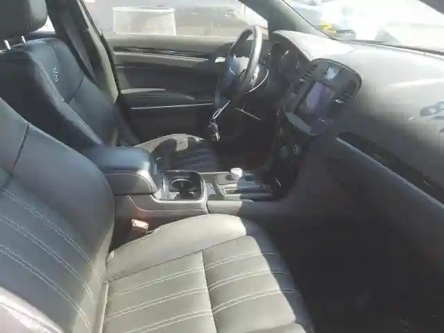 2C3CCAGG8KH648668 2019 CHRYSLER 300 S-4