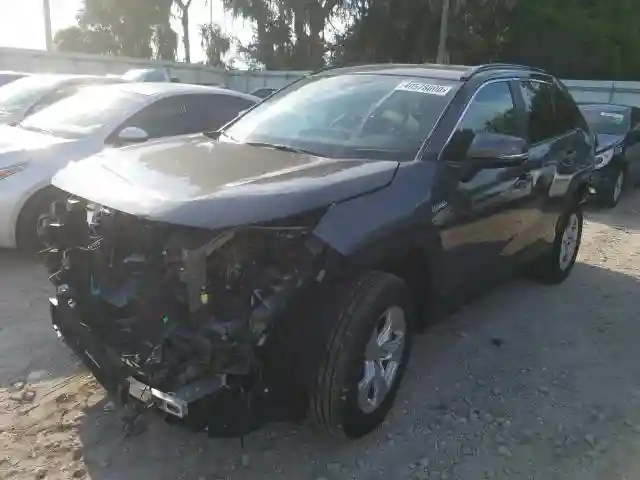 2T3MWRFVXKW014851 2019 TOYOTA RAV4 LE-1