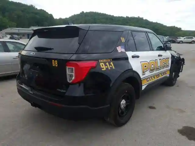 1FM5K8AB4LGA72261 2020 FORD EXPLORER POLICE INTERCEPTOR-3