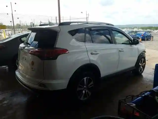 JTMRFREV4JJ256703 2018 TOYOTA RAV4 ADVENTURE-3