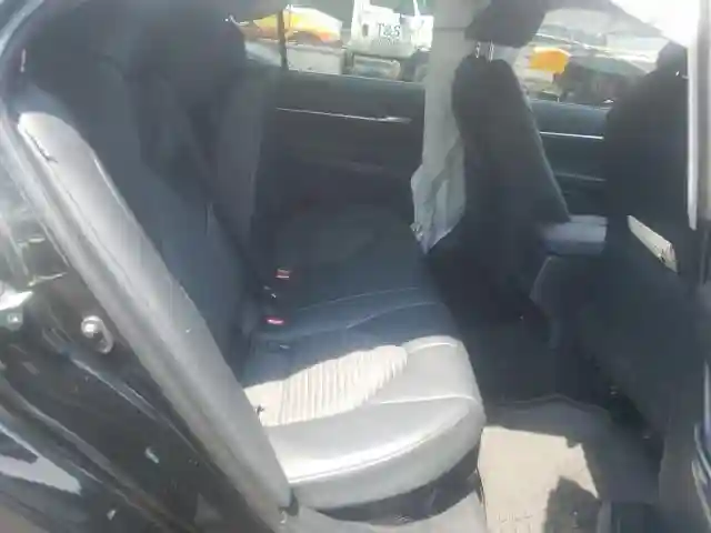 4T1B21HK9KU521997 2019 TOYOTA CAMRY HYBRID-5