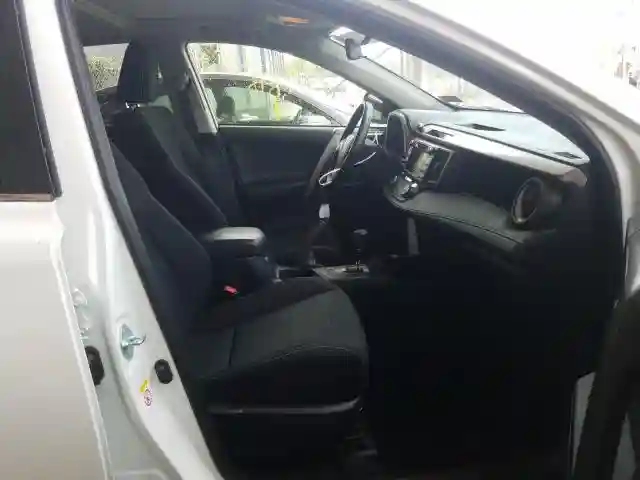 JTMRFREV4JJ256703 2018 TOYOTA RAV4 ADVENTURE-4