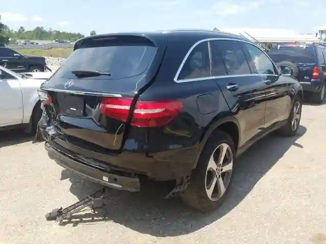 WDC0G4JB4KF592144 2019 MERCEDES-BENZ GLC 300-3
