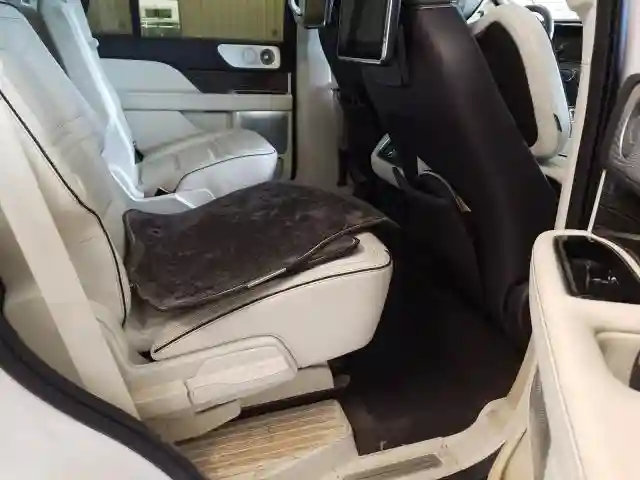 5LMJJ2TT1KEL25001 2019 LINCOLN NAVIGATOR BLACK LABEL-5