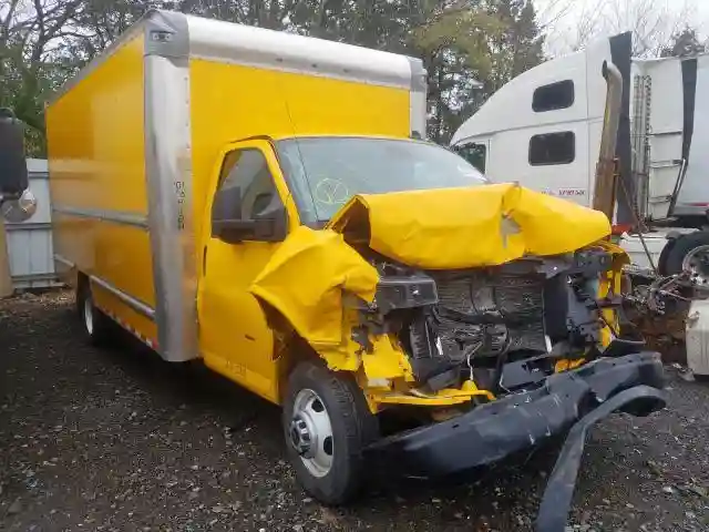 7GZ37TCG8KN010318 2019 GMC SAVANA CUTAWAY G3500-0
