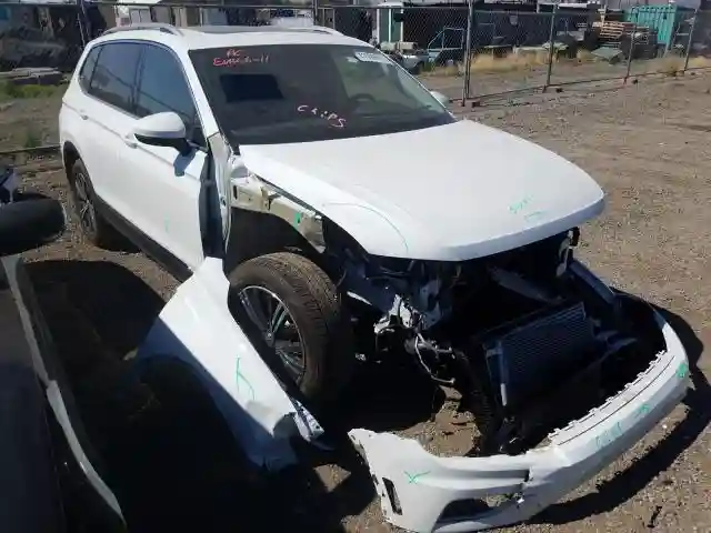 3VV2B7AX9KM078057 2019 VOLKSWAGEN TIGUAN SE-0