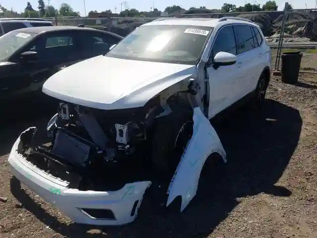 3VV2B7AX9KM078057 2019 VOLKSWAGEN TIGUAN SE-1