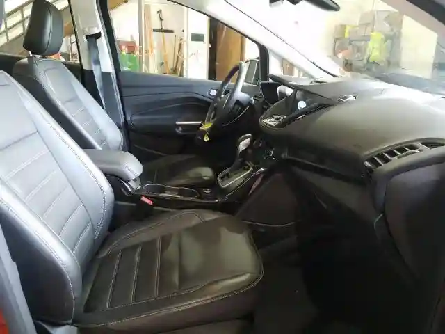 1FADP5DU5JL103282 2018 FORD C-MAX TITANIUM-4