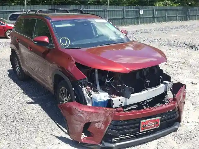 5TDJZRFH2HS386408 2017 TOYOTA HIGHLANDER SE-0