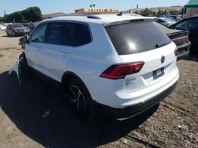 3VV2B7AX9KM078057 2019 VOLKSWAGEN TIGUAN SE-2