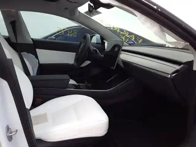 5YJ3E1EB6LF622249 2020 TESLA MODEL 3-4