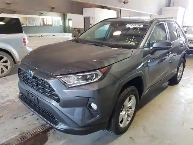 2T3RWRFV2LW083895 2020 TOYOTA RAV4 XLE-1