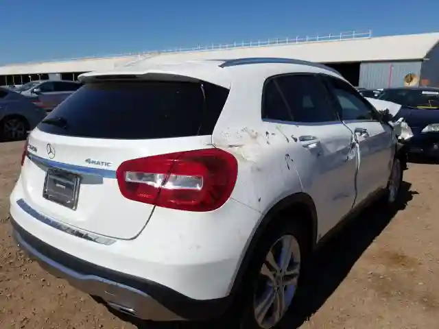WDCTG4GBXJJ478021 2018 MERCEDES-BENZ GLA 250 4MATIC-3