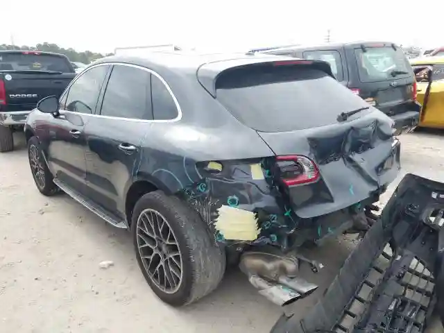 WP1AB2A50HLB18367 2017 PORSCHE MACAN S-2