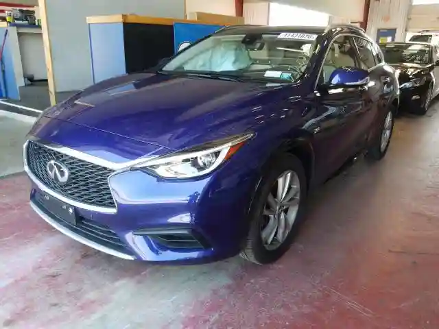 SJKCH5CP6KA011140 2019 INFINITI QX30 PURE-1