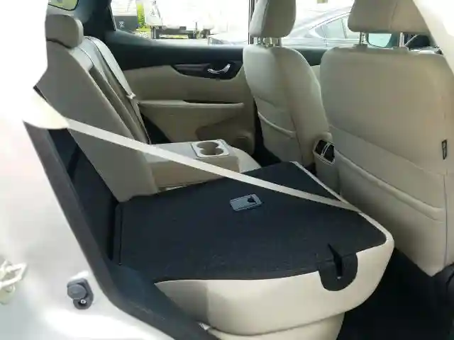 JN1BJ1CR6KW327740 2019 NISSAN ROGUE SPORT S-5