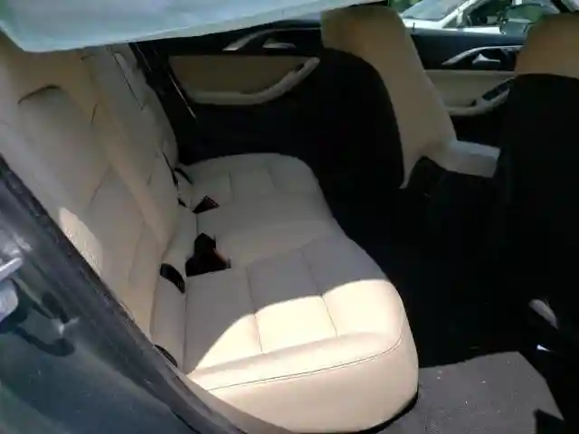 SJKCH5CR2JA052123 2018 INFINITI QX30 BASE-5
