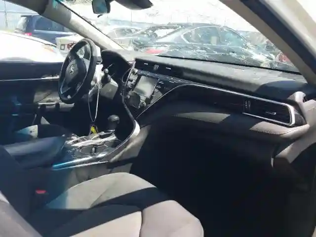 4T1B31HK8JU002080 2018 TOYOTA CAMRY LE-4