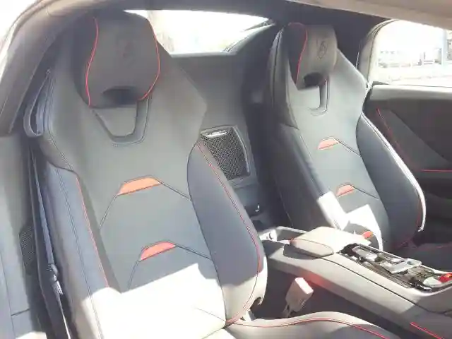 ZHWUT4ZF3LLA13443 2020 LAMBORGHINI HURACAN EVO-5