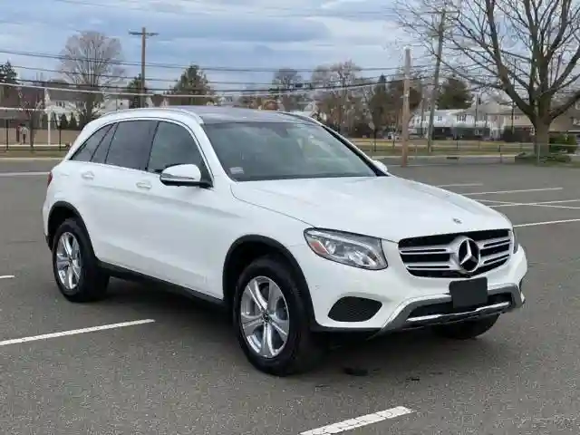 WDC0G4KB2JV024106 2018 MERCEDES-BENZ GLC 300 4MATIC-0