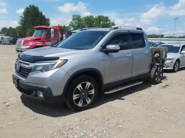 5FPYK3F60HB008002 2017 HONDA RIDGELINE RTL-1