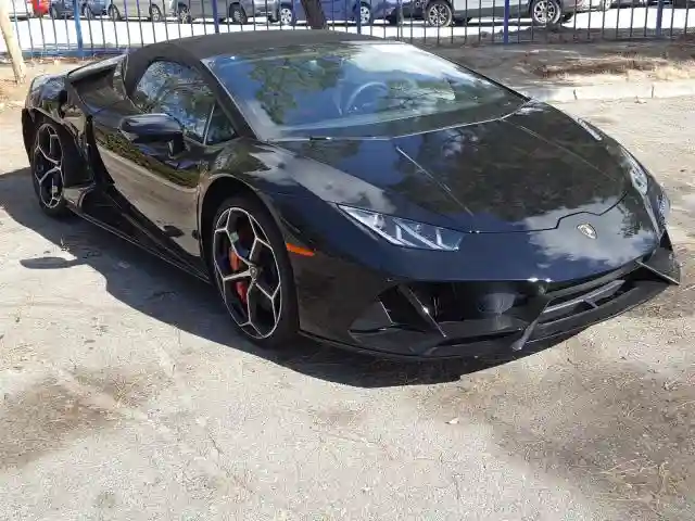 ZHWUT4ZF3LLA13443 2020 LAMBORGHINI HURACAN EVO-0