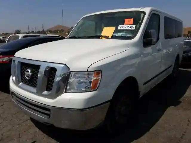 5BZBF0AA2HN852699 2017 NISSAN NV 3500 S-1