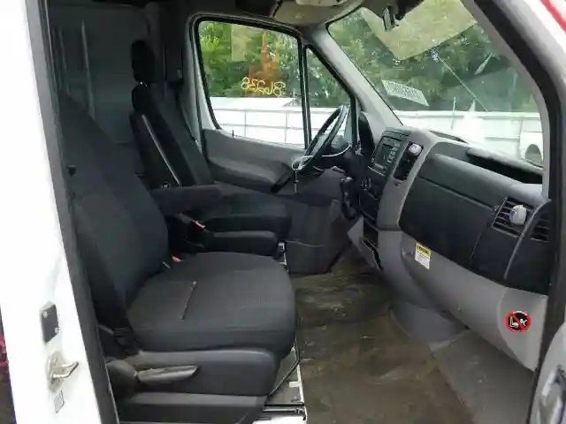 WDYPE7CC5F5975849 2015 FREIGHTLINER SPRINTER 2500-4