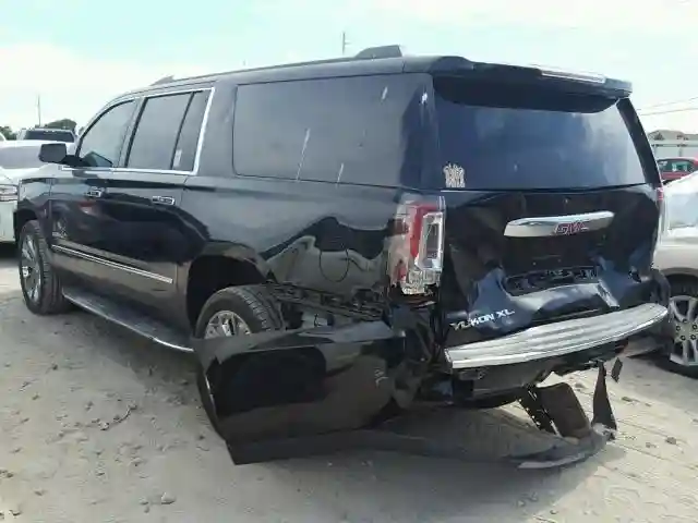 1GKS2HKJ9GR176028 2016 GMC YUKON XL DENALI-2