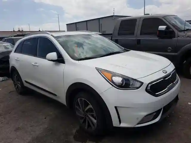 KNDCE3LC1J5175772 2018 KIA NIRO TOURING-0