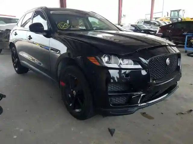 SADCJ2FN0JA262304 2018 JAGUAR F-PACE PREMIUM-0