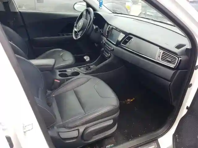 KNDCE3LC1J5175772 2018 KIA NIRO TOURING-4
